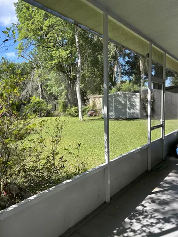 105 Breezewood Circle San Mateo FL 32187