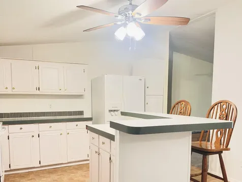 105 Breezewood Circle San Mateo FL 32187