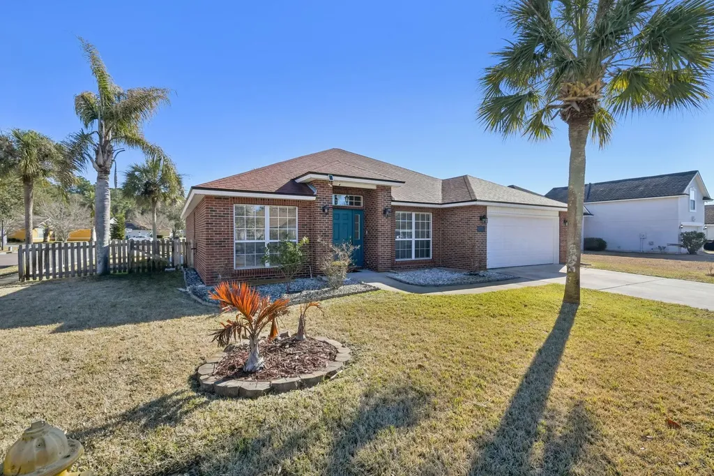 2447 Coachman Lakes Drive Jacksonville FL 32246