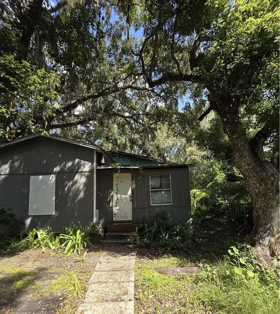 108 W Holtz Street Hastings FL 32145
