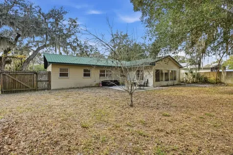 133 Crestwood Avenue Palatka FL 32177