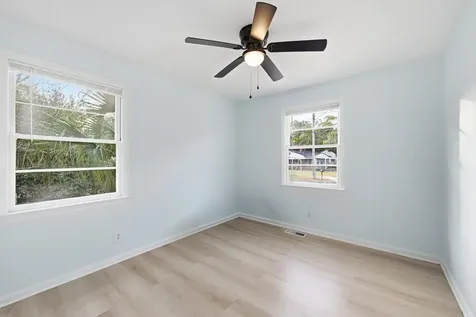 680 W 46th Street Jacksonville FL 32208