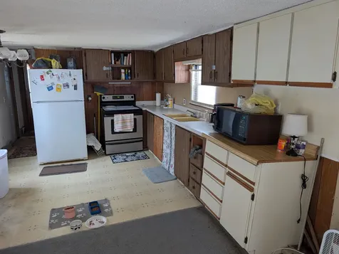 102 Edgewater Road Satsuma FL 32189
