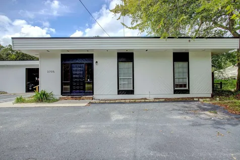 3705 Old Lewis Speedway St Augustine FL 32084