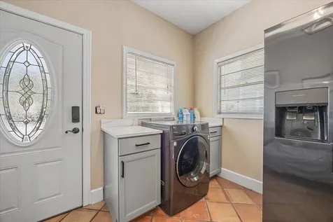 6 E San Carlos Avenue St Augustine FL 32084