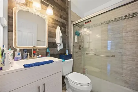 6 E San Carlos Avenue St Augustine FL 32084