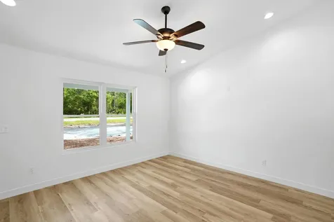 4220 Theresa Street Hastings FL 32145