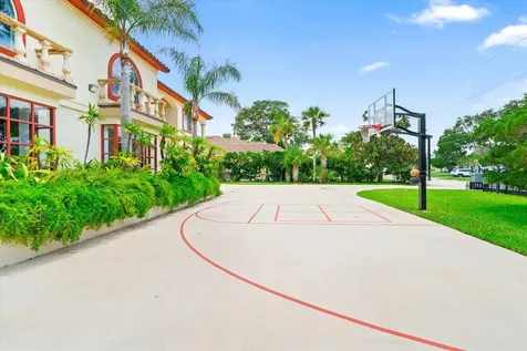 49 Dolphin Drive St Augustine FL 32080