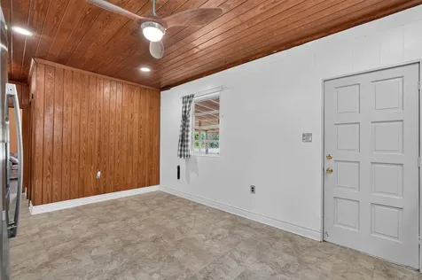 131 Dunn Avenue San Mateo FL 32187