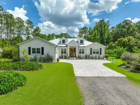 4235 Jefferson Avenue Hastings FL 32145