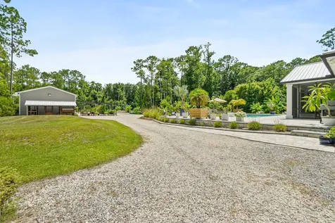 4235 Jefferson Avenue Hastings FL 32145