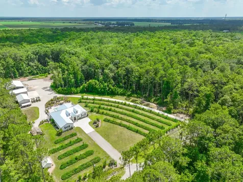4235 Jefferson Avenue Hastings FL 32145