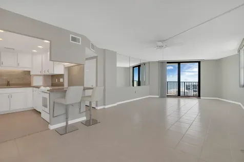 1415 SE Ocean Shore Boulevard Ormond Beach FL 32176-3673
