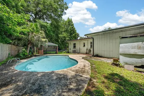 8806 Atter Lane Jacksonville FL 32216