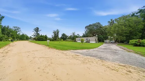 110 Fleming Avenue Satsuma FL 32189