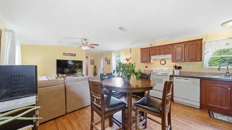 110 Fleming Avenue Satsuma FL 32189