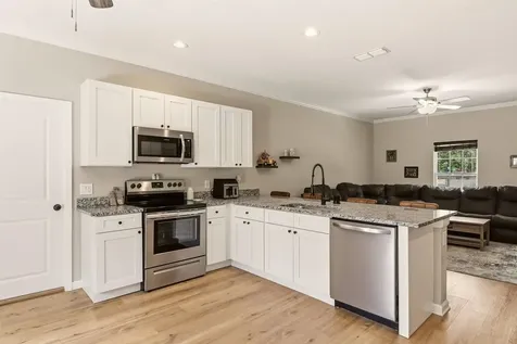 10690 Beckenger Avenue Hastings FL 32145