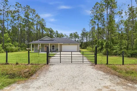 10690 Beckenger Avenue Hastings FL 32145