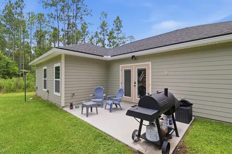 10690 Beckenger Avenue Hastings FL 32145
