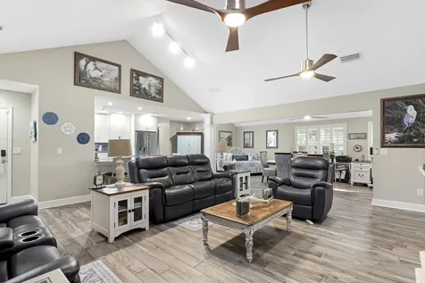 102 Hammock Circle St Augustine FL 32084