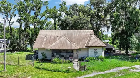110 W Palm Avenue Crescent City FL 32112