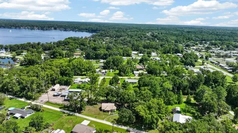 110 W Palm Avenue Crescent City FL 32112