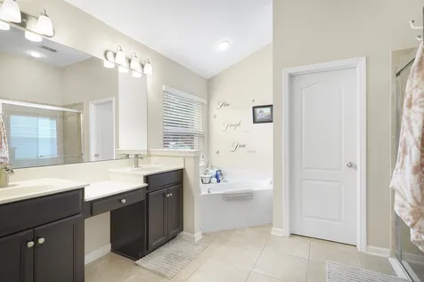 233 Parkwood Circle St Augustine FL 32086