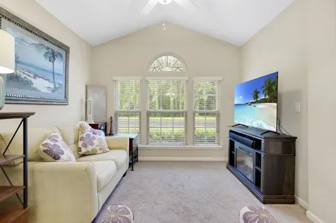 233 Parkwood Circle St Augustine FL 32086