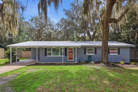 135 Crestwood Avenue Palatka FL 32177