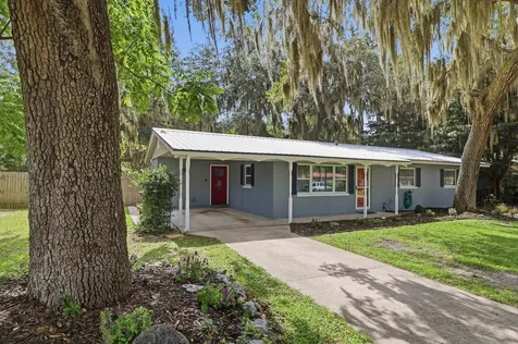 135 Crestwood Avenue Palatka FL 32177