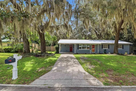 135 Crestwood Avenue Palatka FL 32177