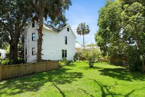 18 Locust Street St Augustine FL 32084