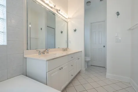 5072 Medoras Avenue St Augustine FL 32080
