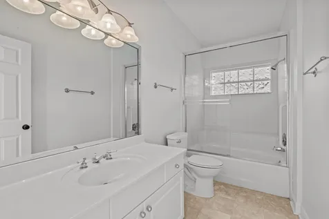 5072 Medoras Avenue St Augustine FL 32080