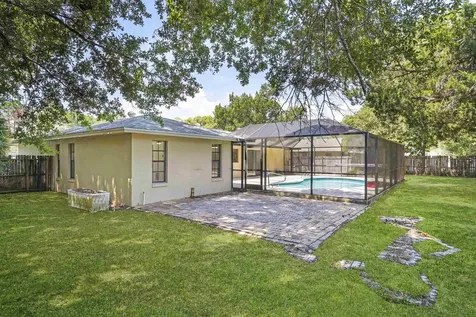 27 Blasdell Court Palm Coast FL 32137