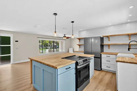 27 Blasdell Court Palm Coast FL 32137