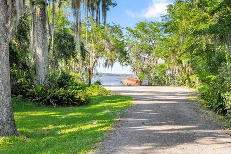 1851 Paradise Moorings Boulevard Middleburg FL 32068