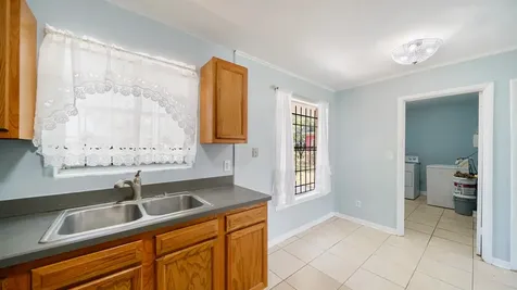 5015 Portsmouth Avenue Jacksonville FL 32208