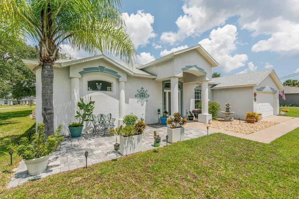 42 Buffalo Bill Drive Palm Coast FL 32137