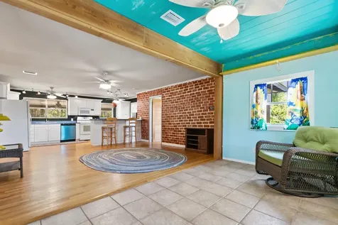 958 & 954 W Grand Rondo Crescent City FL 32112