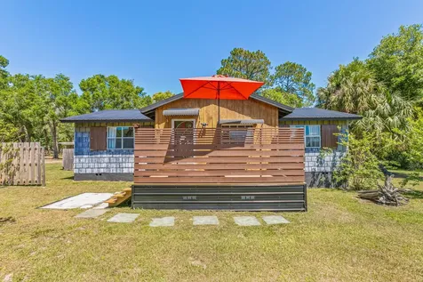 958 & 954 W Grand Rondo Crescent City FL 32112