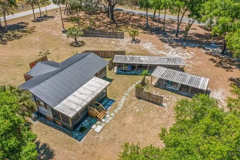 958 & 954 W Grand Rondo Crescent City FL 32112