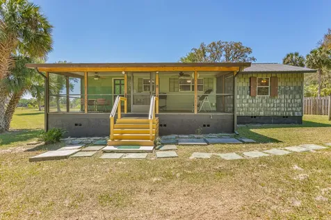 958 & 954 W Grand Rondo Crescent City FL 32112