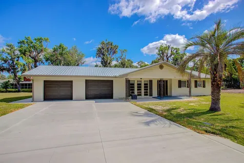 138 Hicks Avenue Crescent City FL 32112