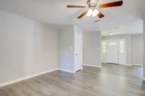 138 Hicks Avenue Crescent City FL 32112