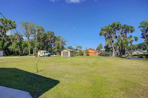 138 Hicks Avenue Crescent City FL 32112