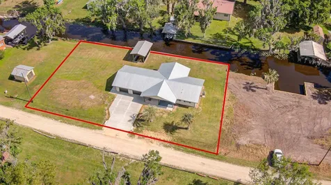 138 Hicks Avenue Crescent City FL 32112