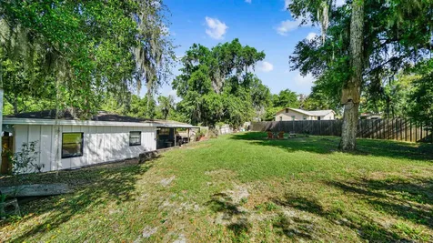 1403 S 15th Street Palatka FL 32177