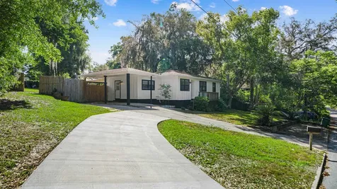 1403 S 15th Street Palatka FL 32177