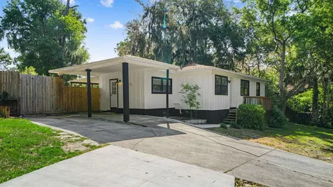 1403 S 15th Street Palatka FL 32177